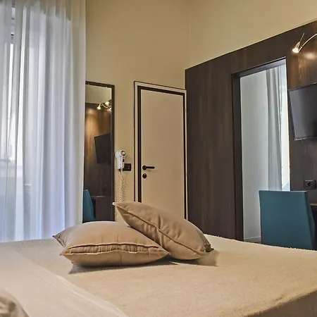 Hotel Dear