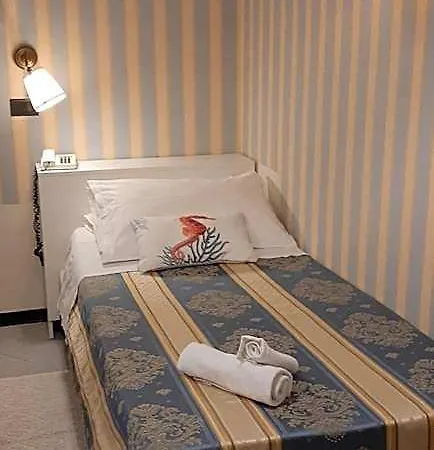 Dear Hotel 3*