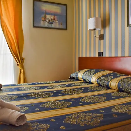 Dear Hotel