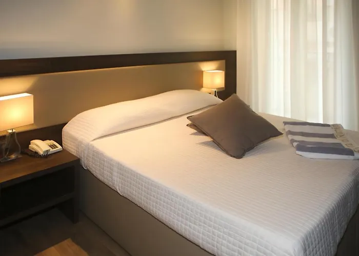 Hotel Dear 3*