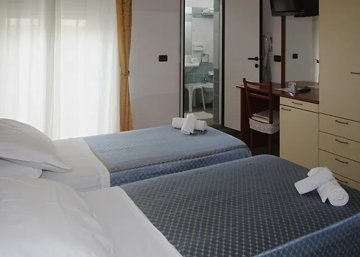 Dear Hotel 3*