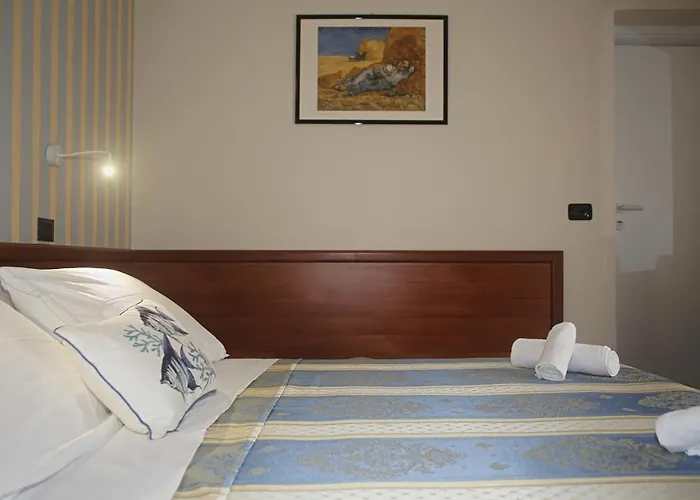Dear Hotel 3*