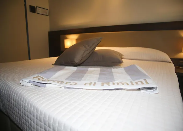 Dear Hotel
